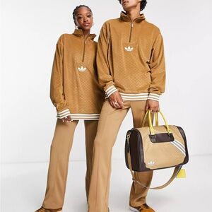 Adidas Originals adicolor 70s unisex funnel velour fleece